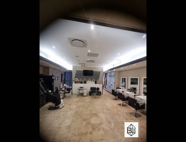 Business property to rent in SANDOWN